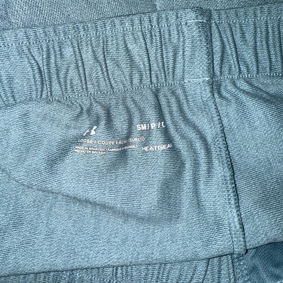 Under Armour Women's Athletic Gray Shorts - Picture 5 of 5